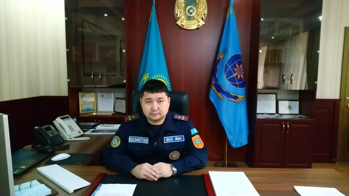Полковник Мурат Муханов, начальник департамента по ЧС Мангистауской области