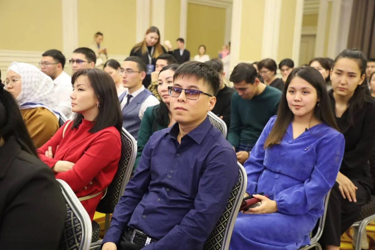 Фото центра общественных коммуникаций