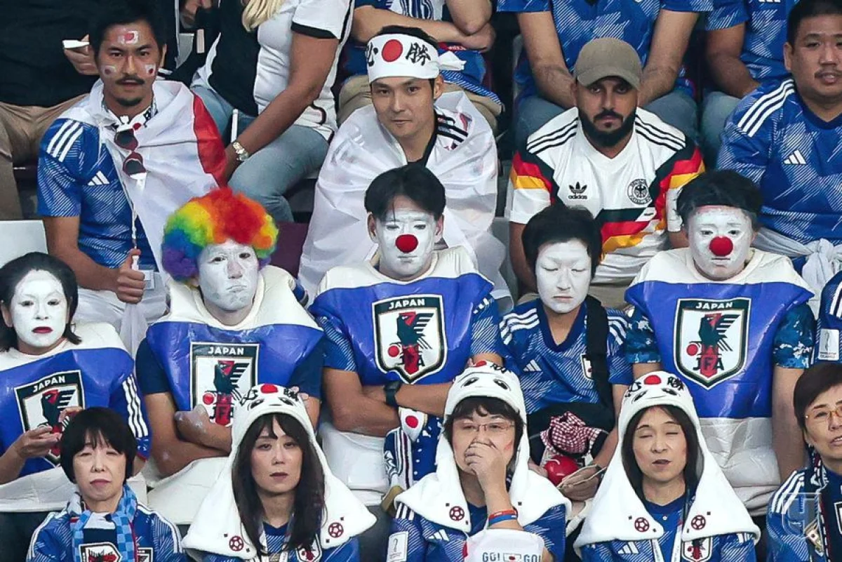 Суровые болельщики Японии