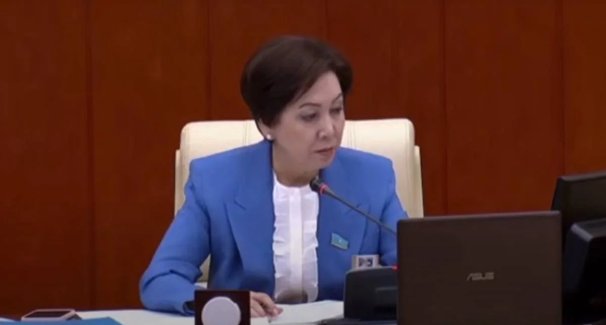 Кадр из видео. Дания Еспаева