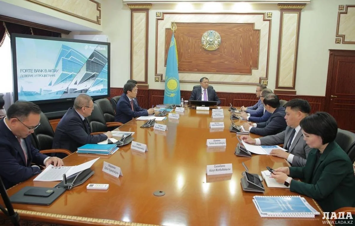 Нурлан Ногаев встретился с руководством ForteBank
