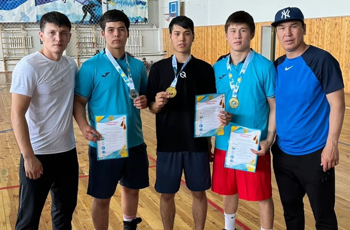 Фото участников турнира