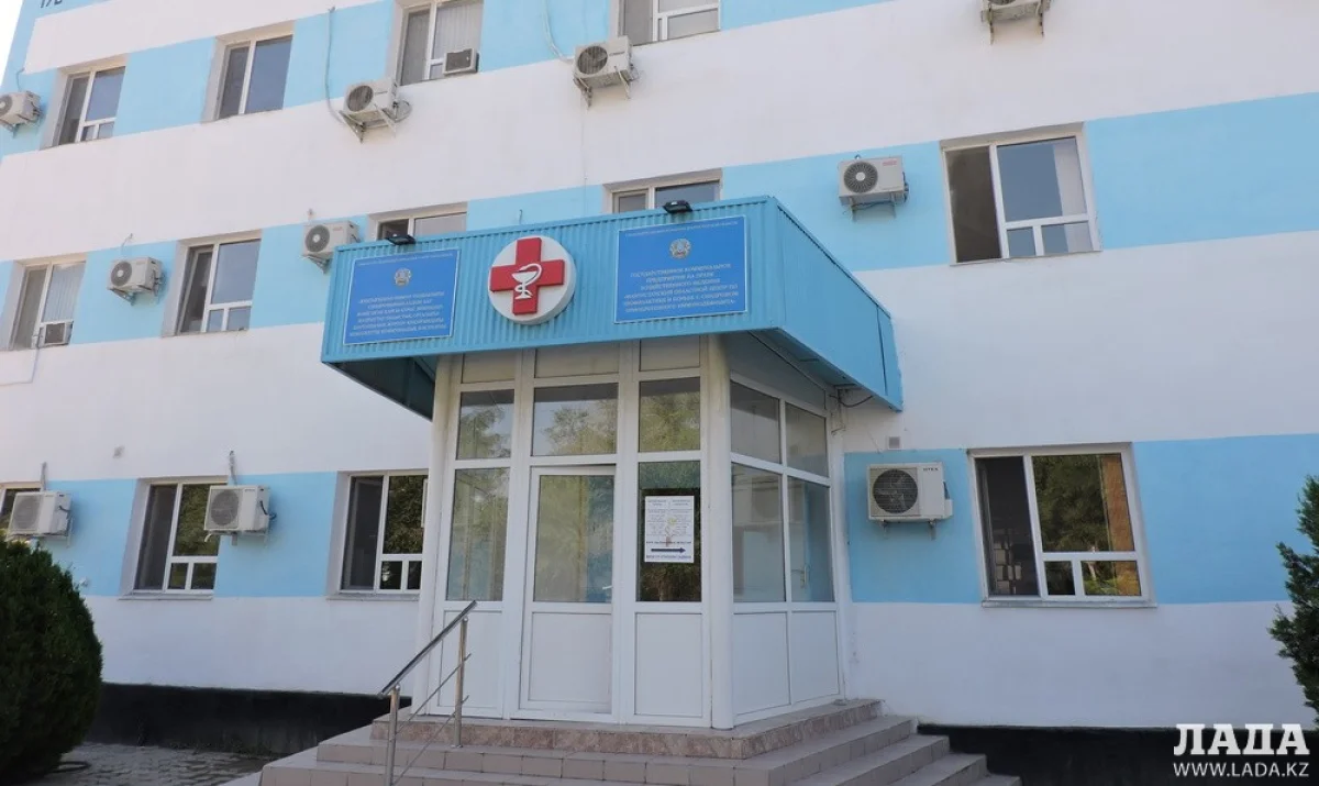 Здание центра. Фото автора