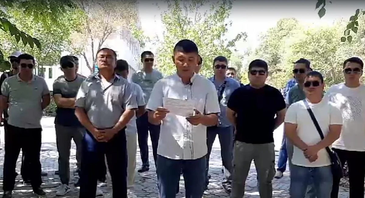 Обращение работников «TOTAL E &amp; P Dunga». Кадр видео