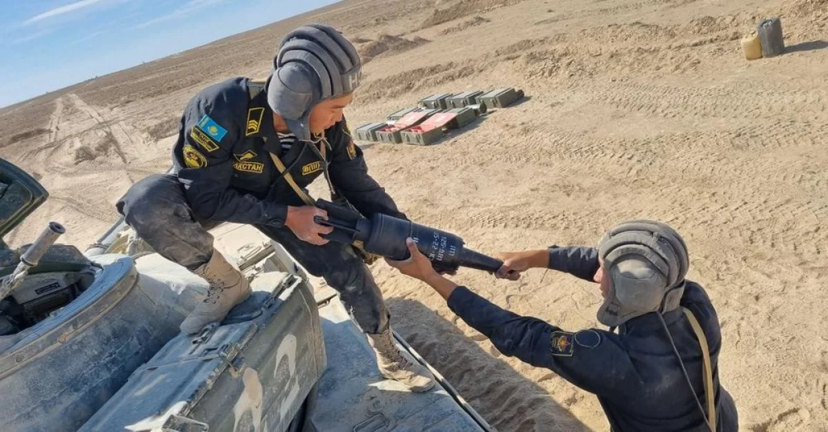 Подготовка снарядов. Фото предоставил Н.Шалабаев