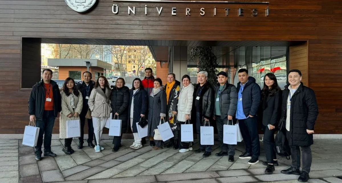 Врачи после получения сертификатов. Фото предоставлено пресс-службой облздрава