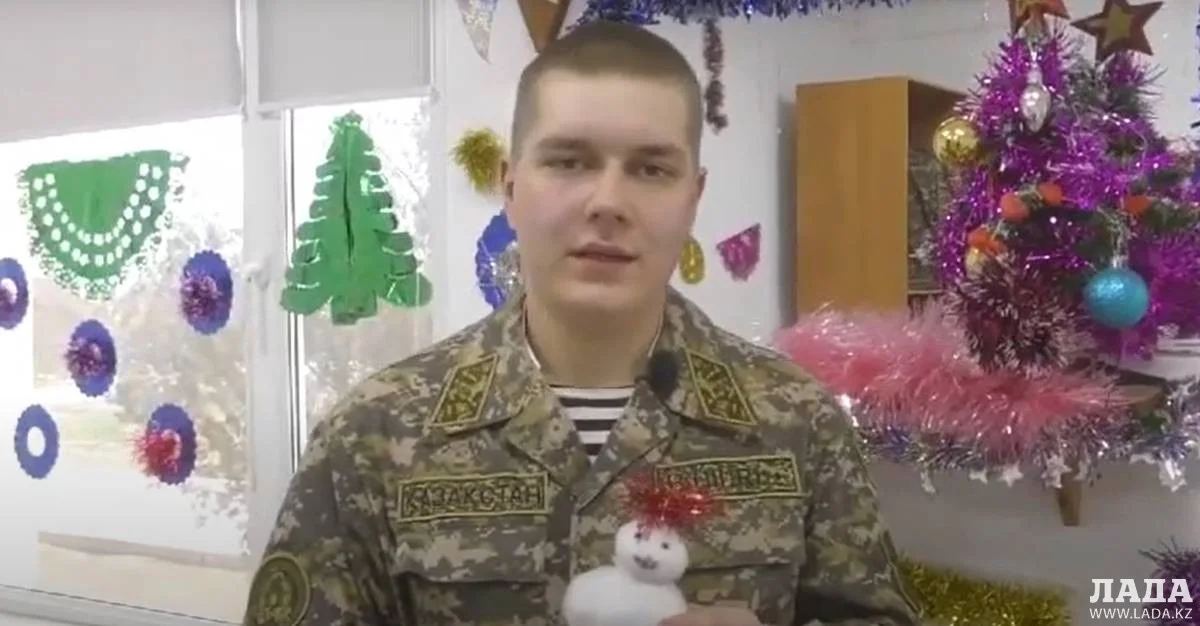 Поздравление морских пехотинцев. Кадр из видео