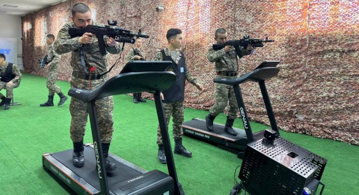 Стрельба на тренажерах. Фото предоставил Н.Шалабаев