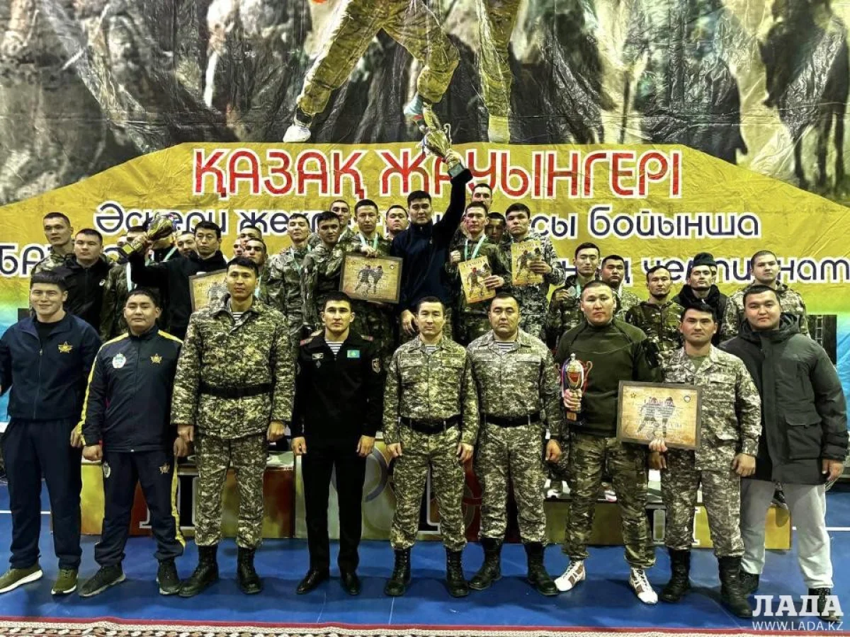 Победители и призеры чемпионата. Фото предоставл Н.Шалабаев