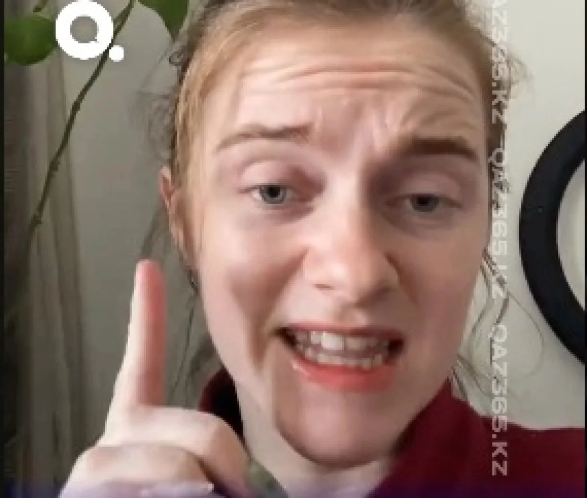 кадр из видео