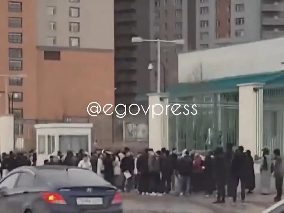 кадр из видео