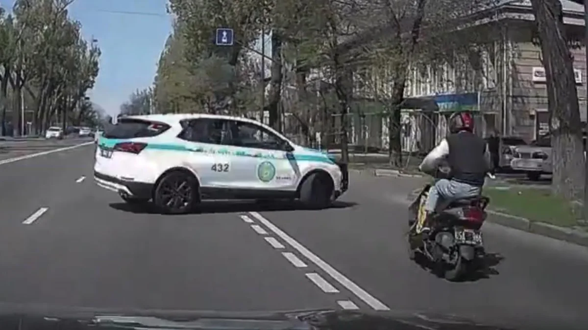 кадр из видео