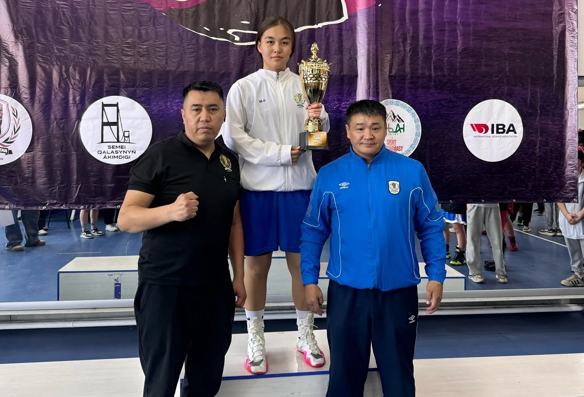 Лучшая боксерша турнира Кымбат Габидолла. Фото предоставил Жарас Калимов