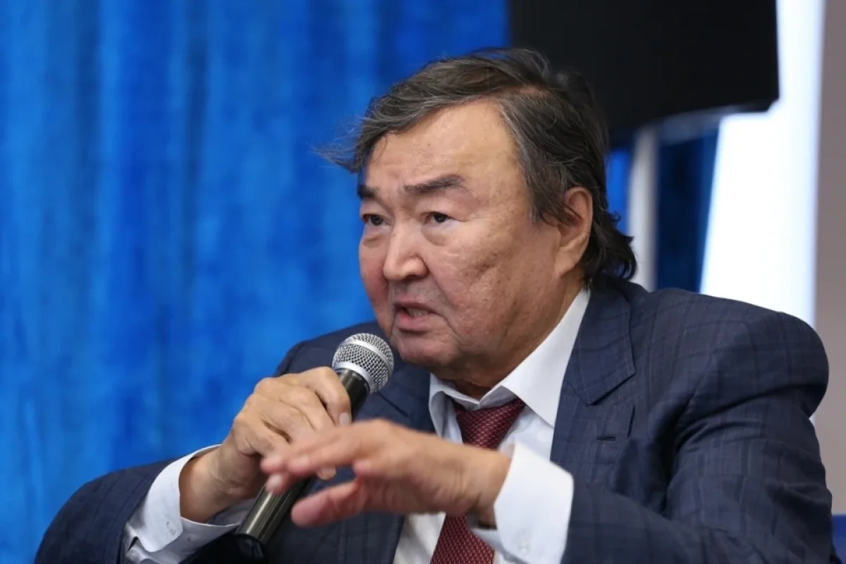 Олжас Сулейменов. Фото: Борис Юрьев