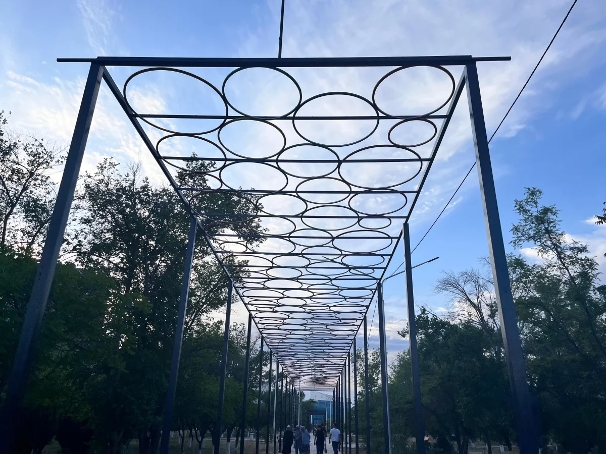 Новый световой объект в Актау. Фото автора