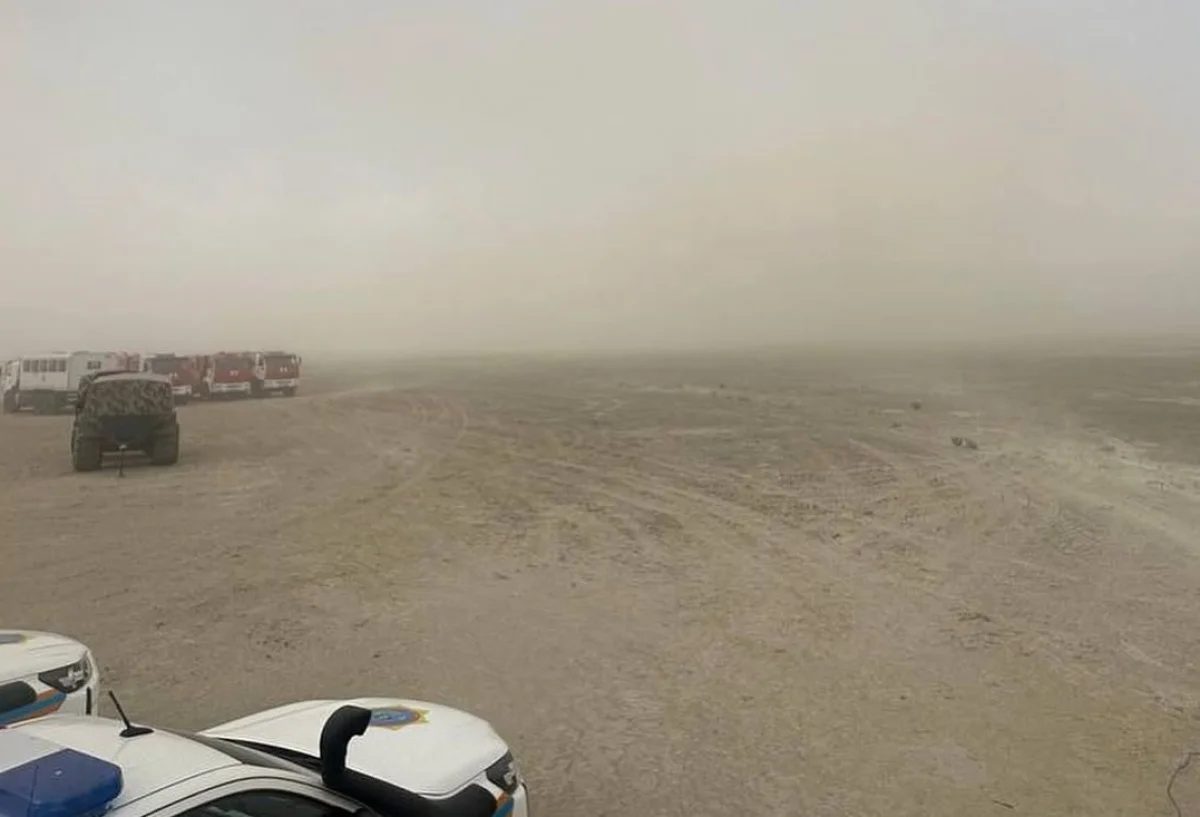 Смог из-за горения камыша в Атырауской области. Фото из открытых источников