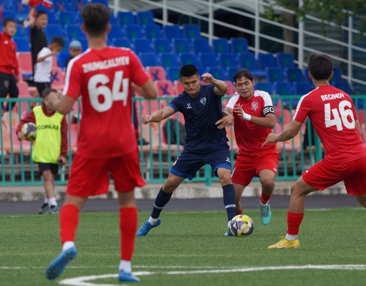 Фото футбольного клуба «Каспий»