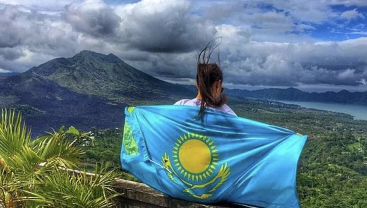 фото: facebook.com/Флаг-Казахстана