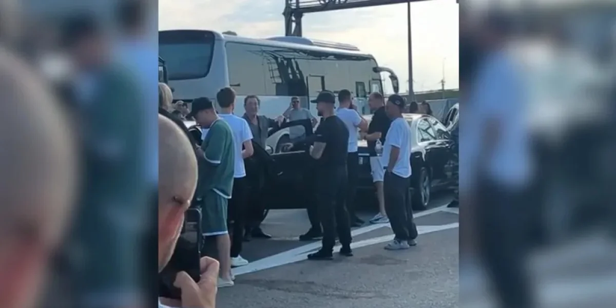 Кадр из видео