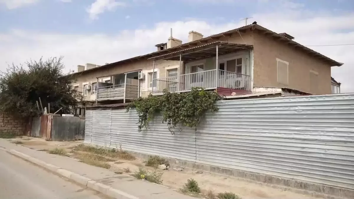 Аварийный дом в Жанаозене. Фото: Astanatv.kz