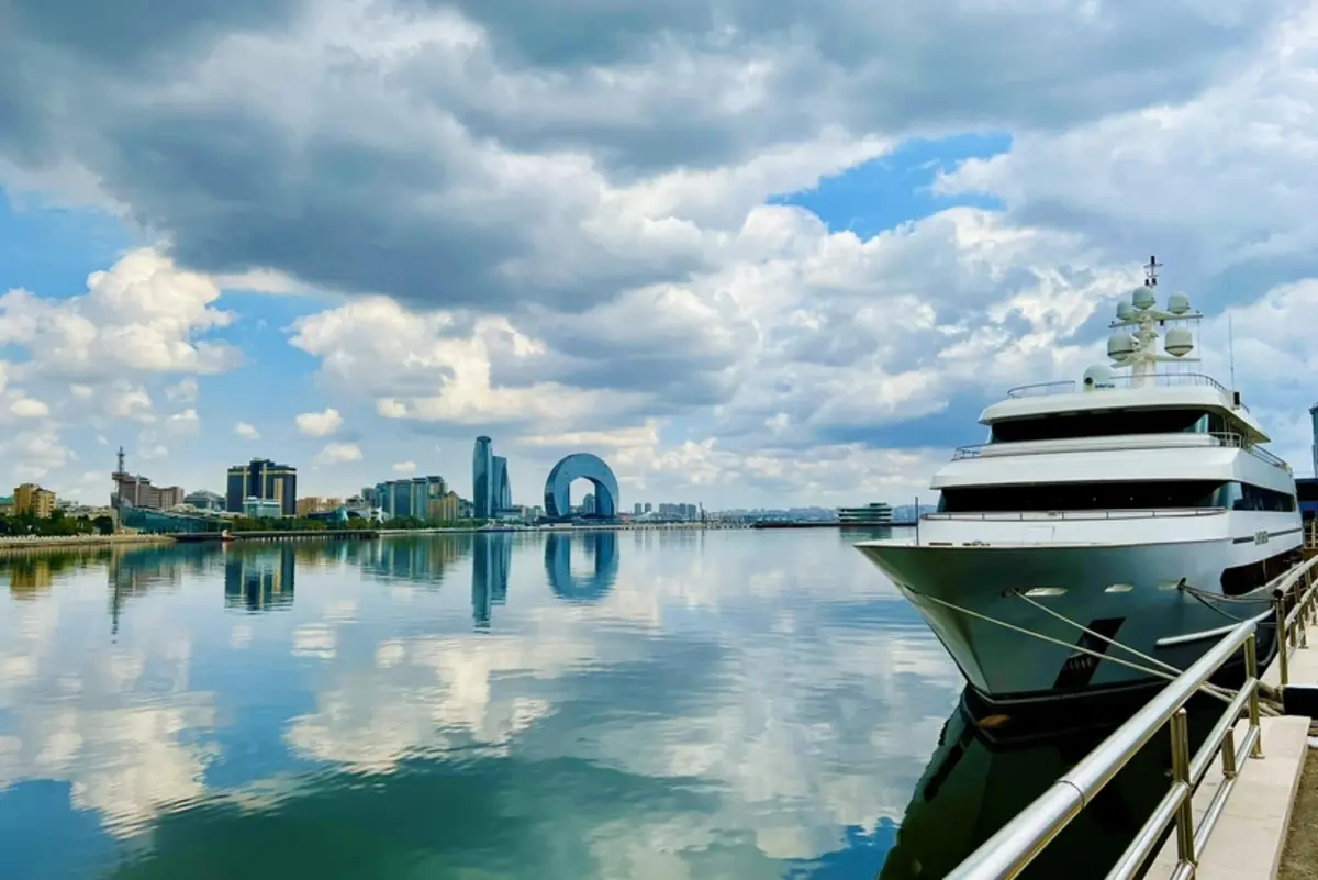 Фото с сайта Report.az