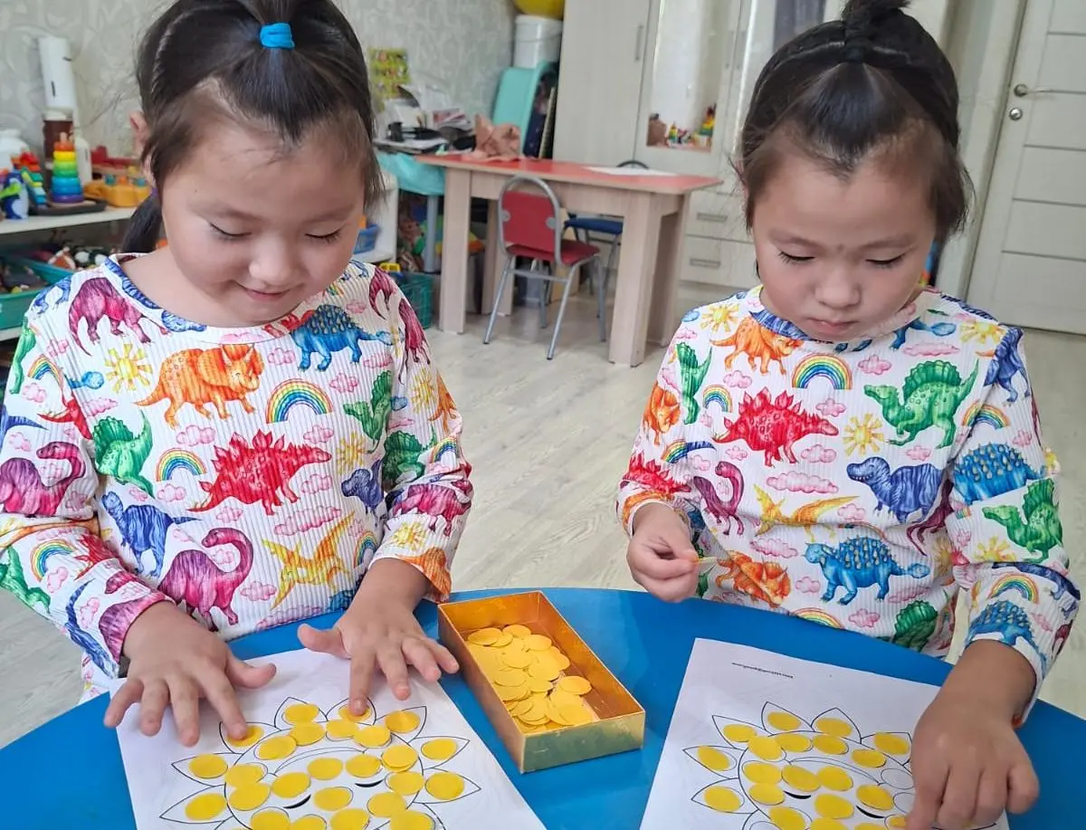 Фото предоставили родители Айлин и Жасмин