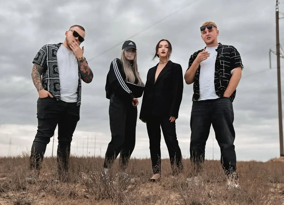 Фото: instagram.com/hustle_liveband/