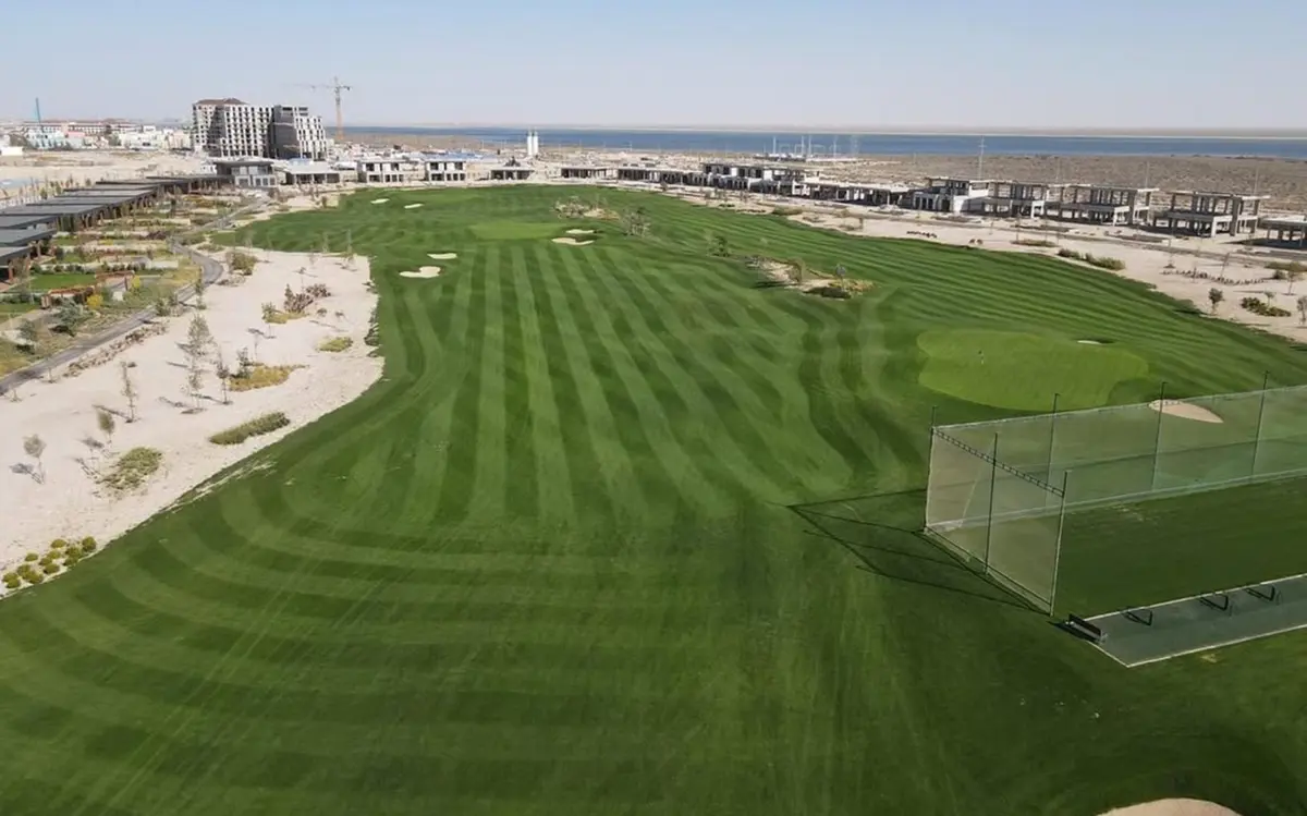 Фото со страницы: instagram.com/aktaugolfacademy/