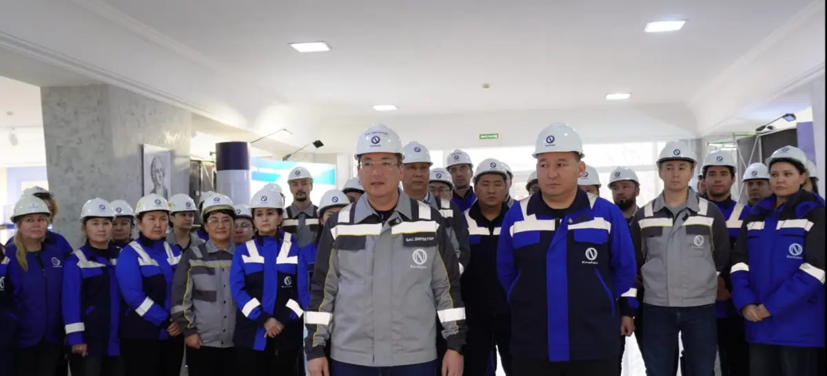 Сотрудники АО «КазАзот» обсудили проект новой Конституции Казахстана перед референдумом 15 марта 2026 года