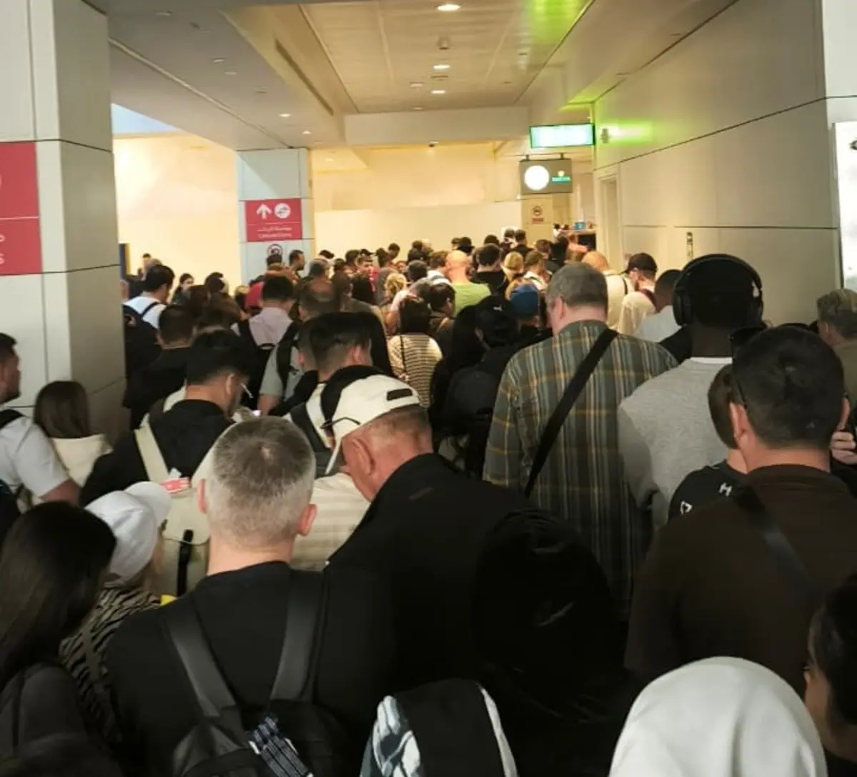 В аэропорту Дубая. Фото предоставлено Аманбеком