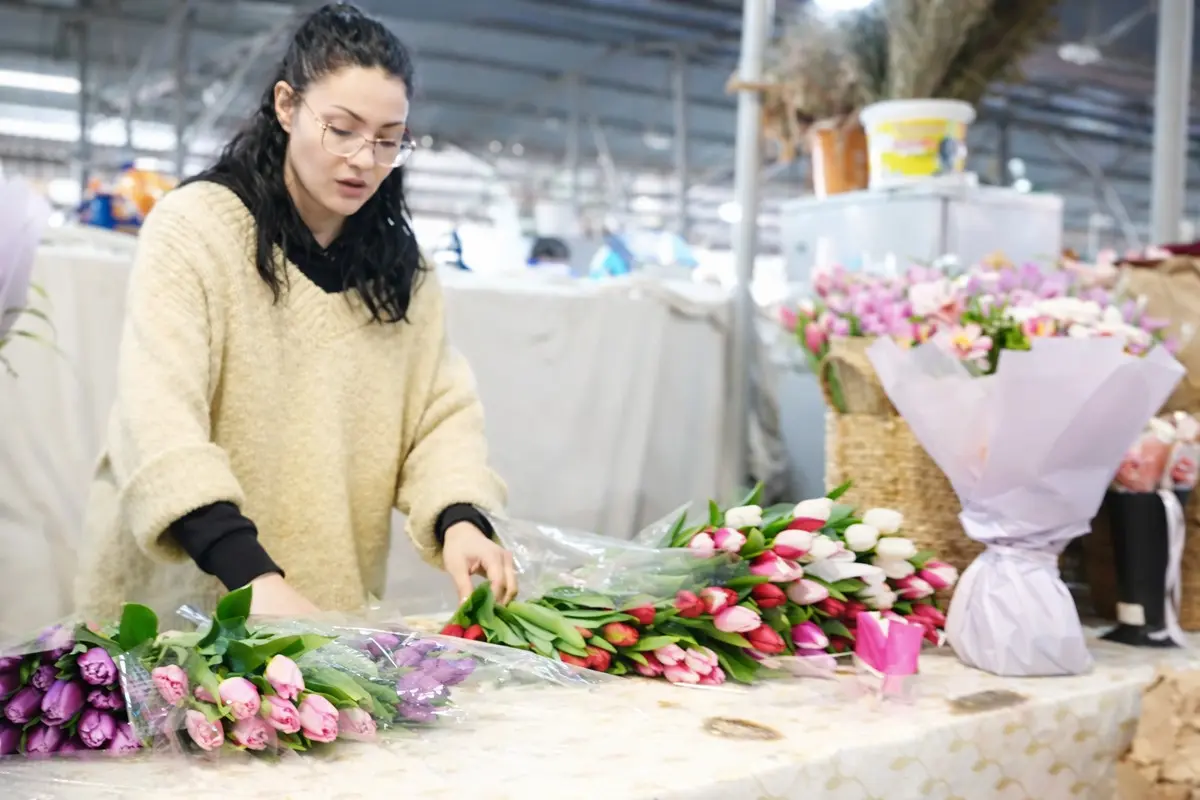 Сколько стоят букеты накануне 8 Марта в Актау?