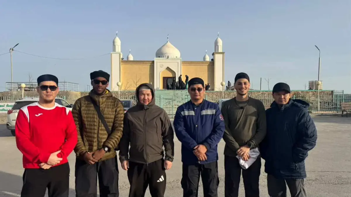 Гости из Нидерландов в Шетпе. Фото: А. Башенов