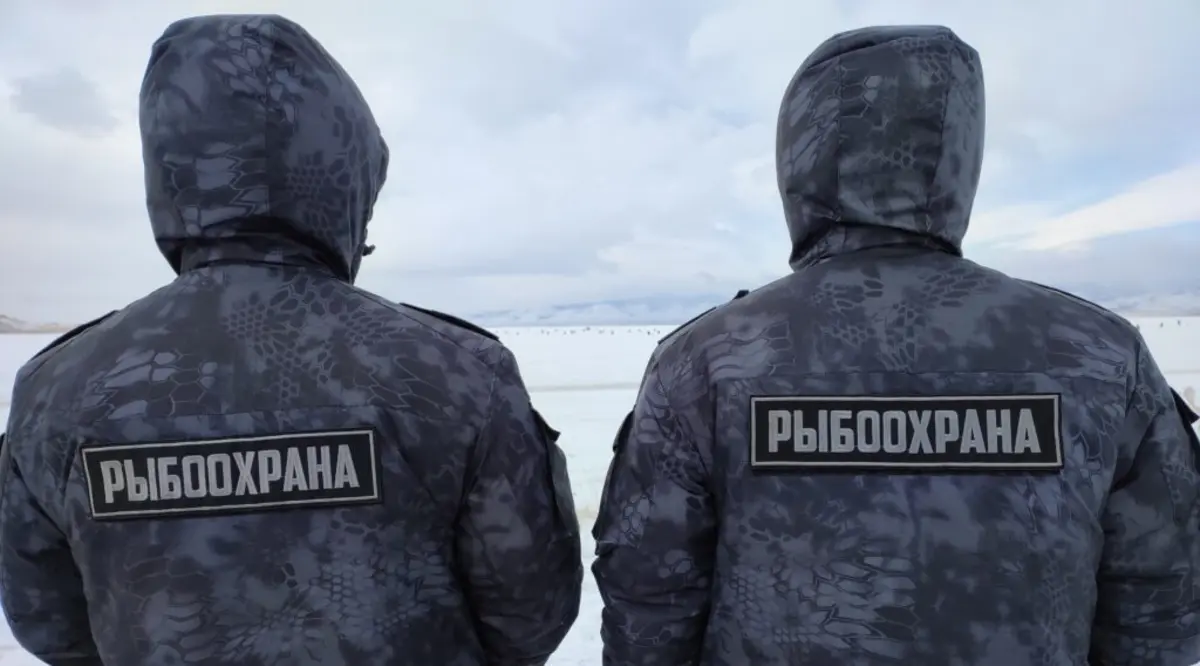 Инспекторы управления на рейде. Фото предоставил Т.Аленов