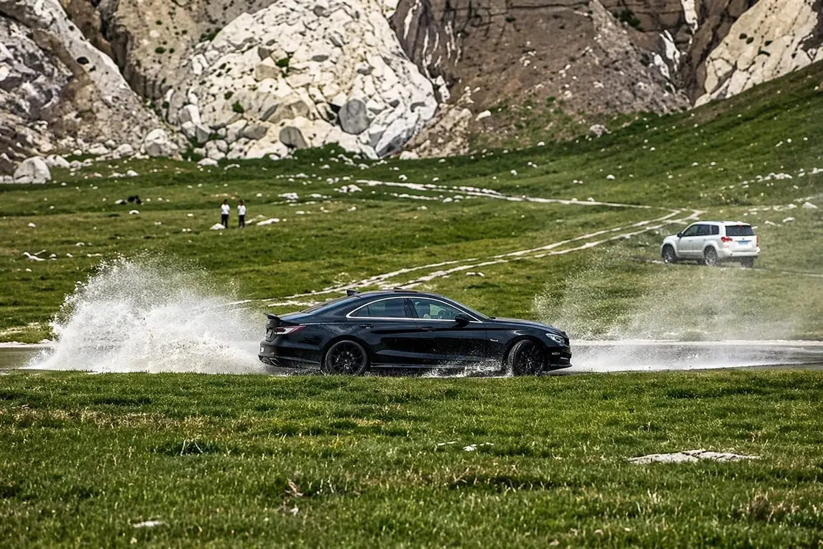 Дрифт в «Долине замков» закончился арестом на 10 суток для жителя Мангистау