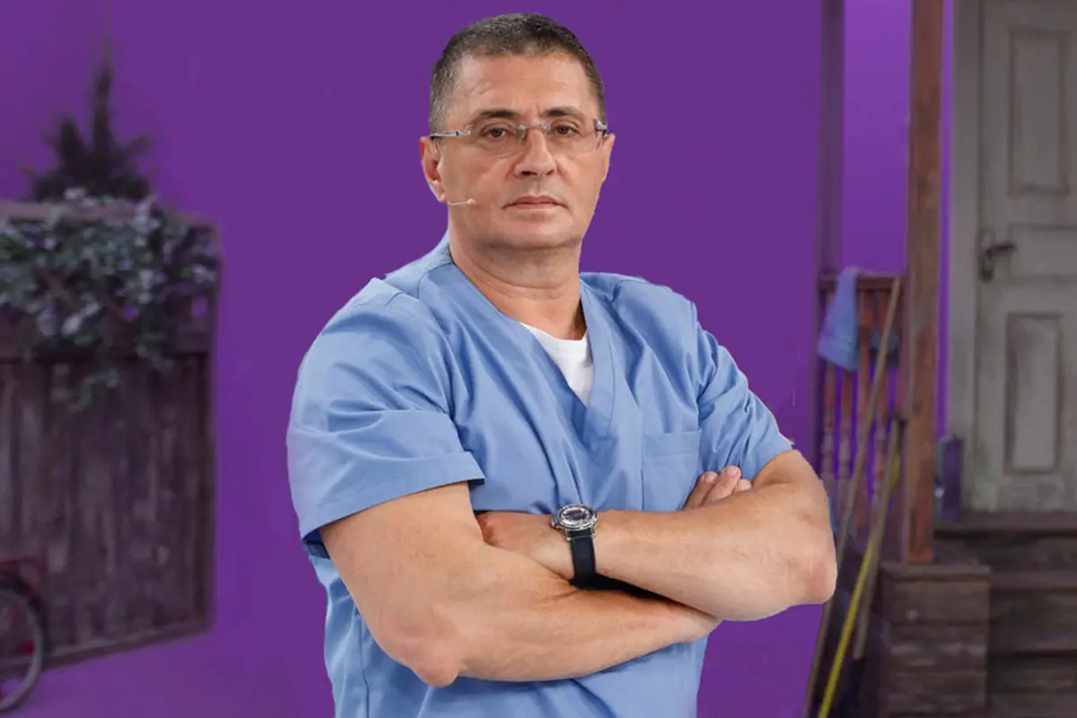 Не морковь и не черника: врач Мясников раскрыл, что действительно спасает глаза