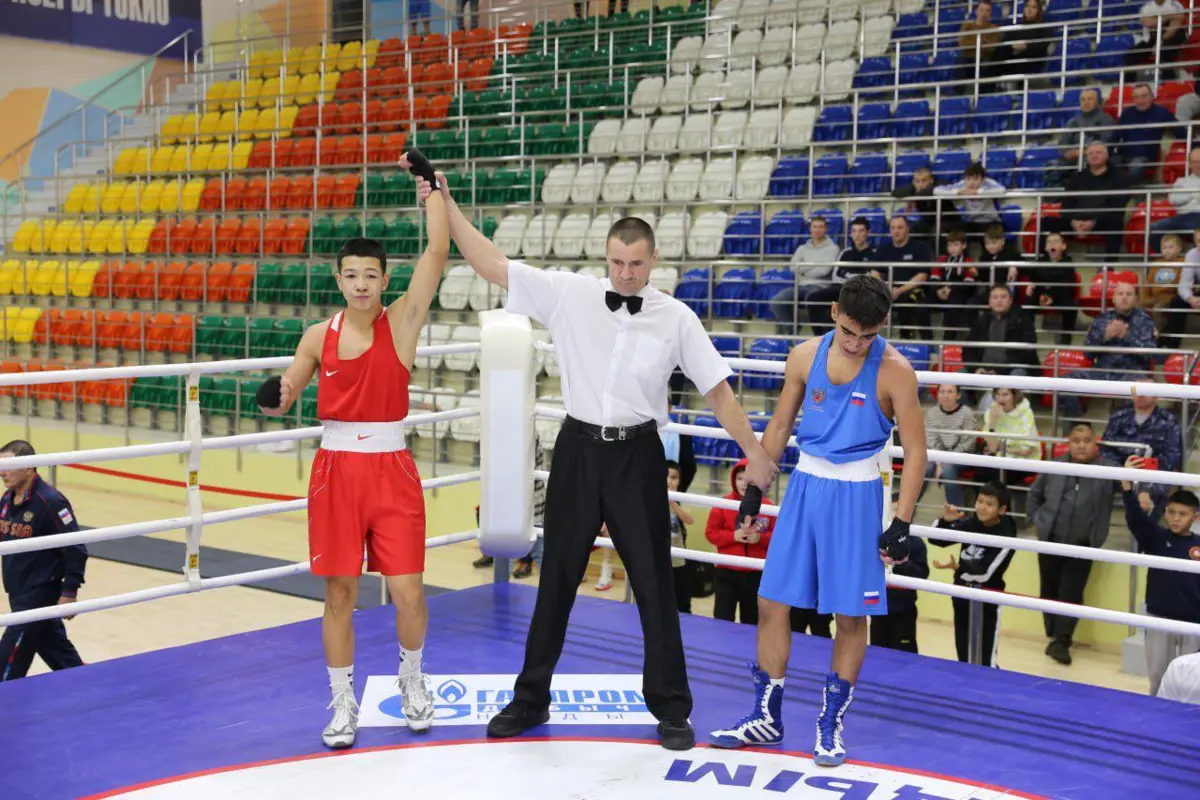 Большой шаг: зачем боксёры уезжают тренироваться в Америку