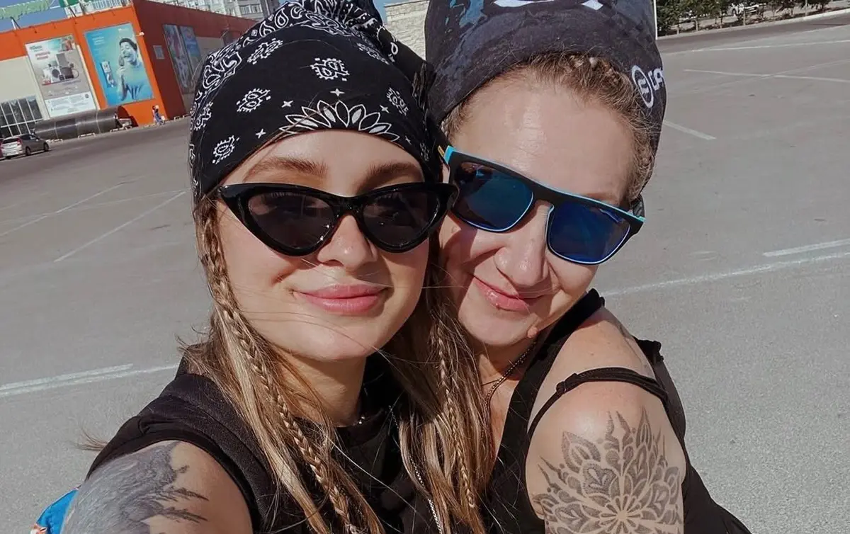 «Я просто делала, что должна была»: девушка из Актау рассказала, как пережила онкологию мамы
