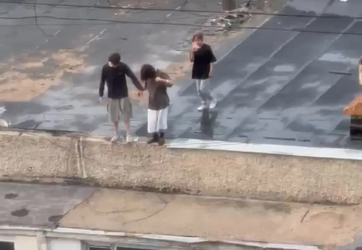 Кадр видео