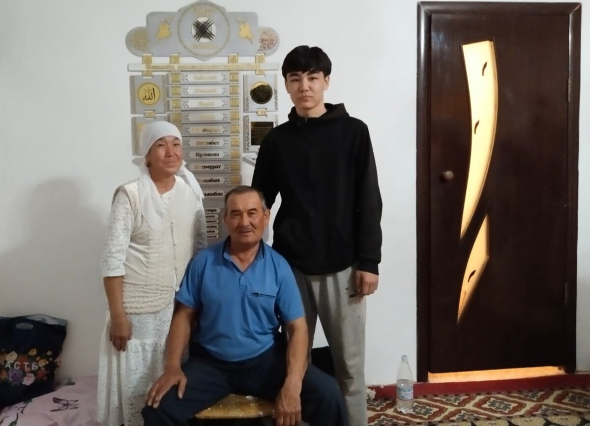 Сагындык с родителями. Фото родственников