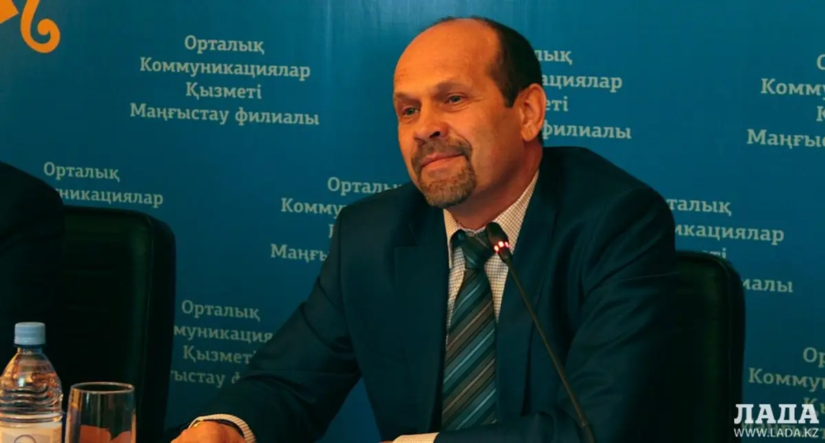 Юрий Дирр