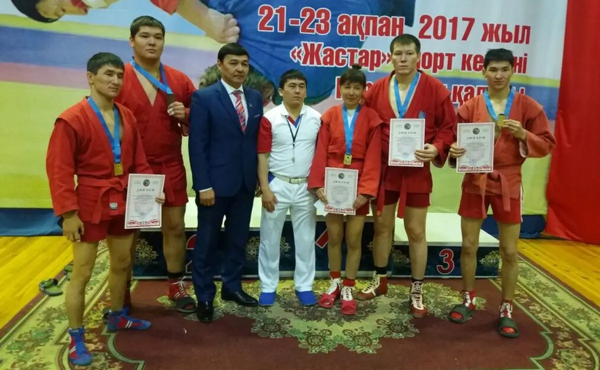 Победители и призеры чемпионата РК. Фото предоставлено ДЮСШ "Жастар"