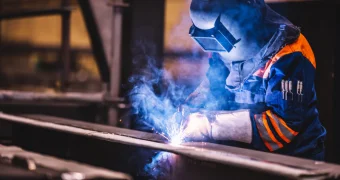 Сколько иностранцев работает в Казахстане