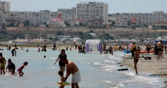 Экскурсия по берегу моря вдоль набережной Актау