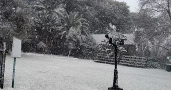 В ЮАР впервые за 10 лет выпал снег