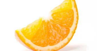 Клиническую смерть пережила женщина в Атырау из-за дольки апельсина