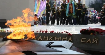 Актау 9 Мая. Фотоистория прошлых лет