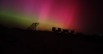 Жители сёл на севере Казахстана наблюдают Северное сияние