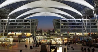 Эко-активисты парализовали работу аэропорта Мюнхена на два часа