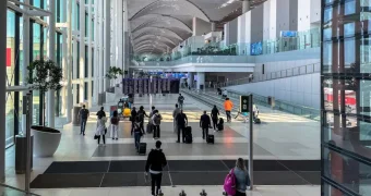 В аэропортах Турции будут досматривать всех пассажиров