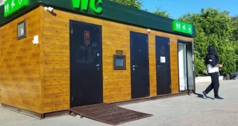 Очередная проблема вскрылась с туалетами за 87 млн тенге в Актау